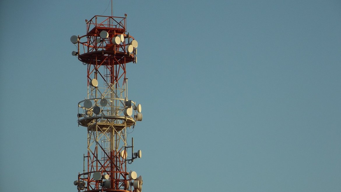 Practical Training Communications Engineering