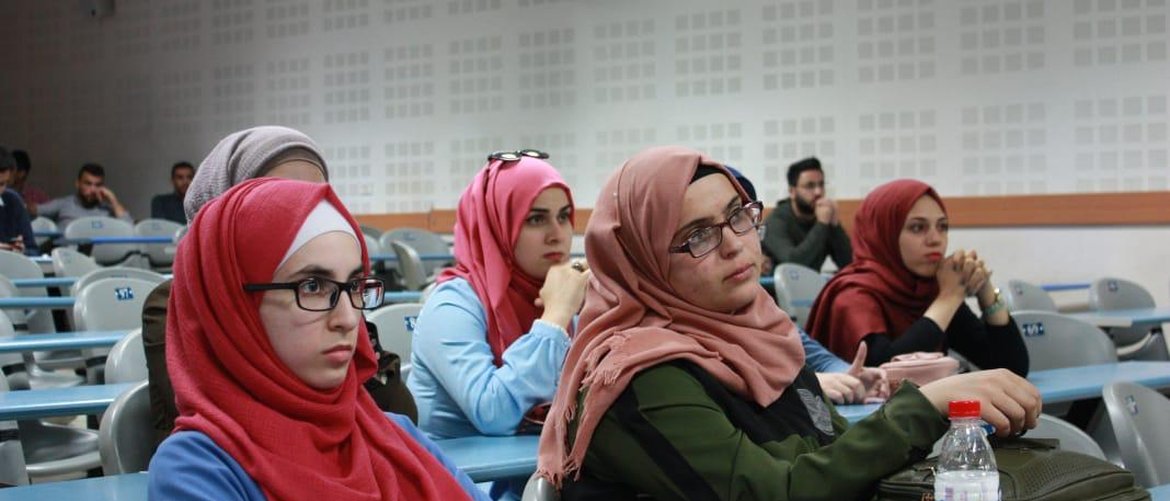 نظم مركز التدريب العملي ومكتب المنظمة الدولية لتبادل تدريب الطلبة في فلسطين ( IAESTE)  ندوة بعنوان " التعريف بعمل مركز التدريب العملي واليات التدريب  من خلال مكتب المنظمة الدولية